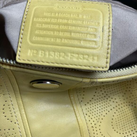 COACH Signature Stripe Convertible Hobo Bag yelow Perforated Leather F23241 - Picture 12 of 15